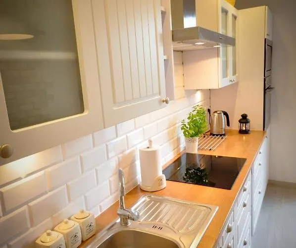 Unique Aquarius סופוט